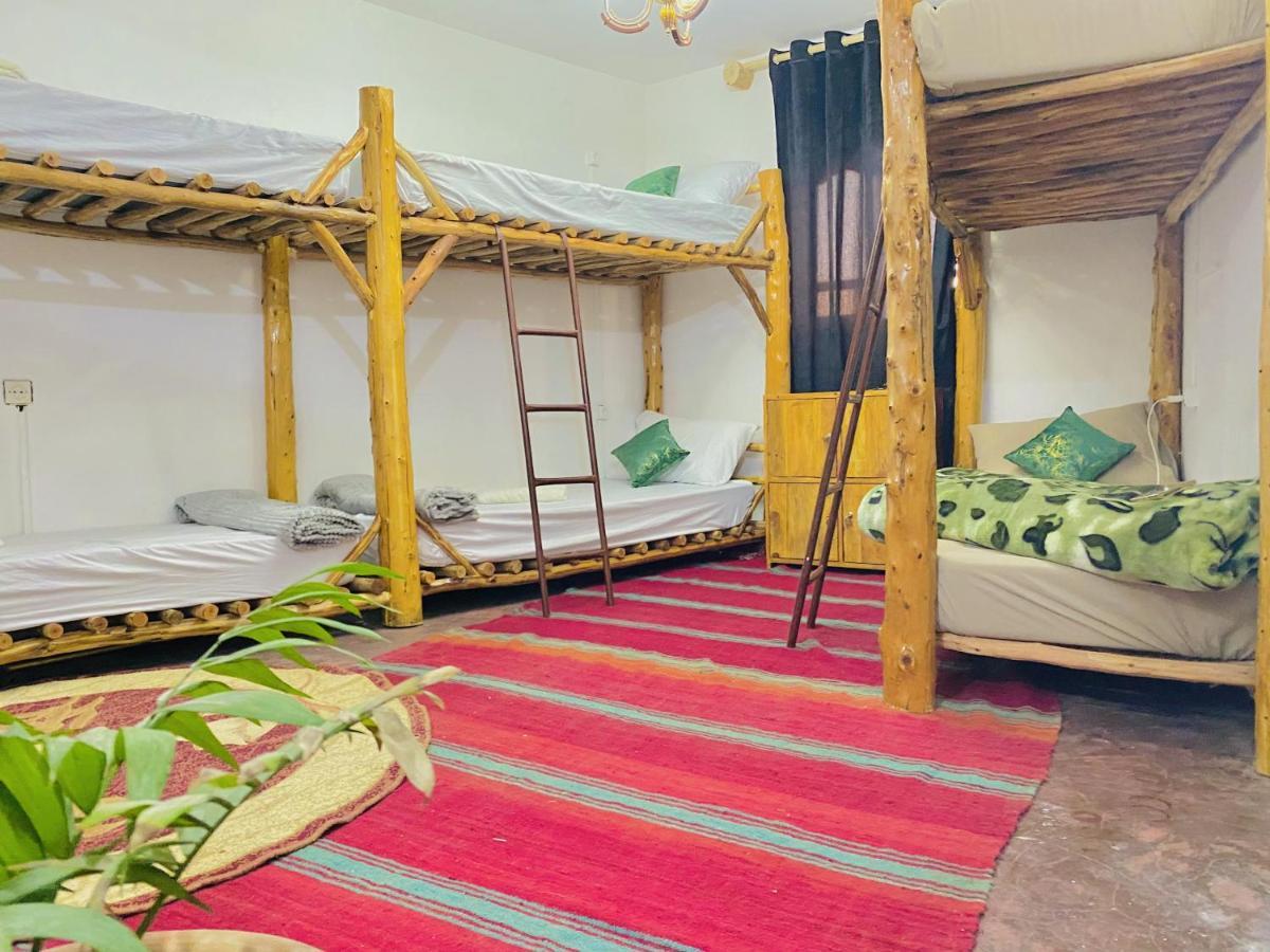 Tizaou Bed & Breakfast *
