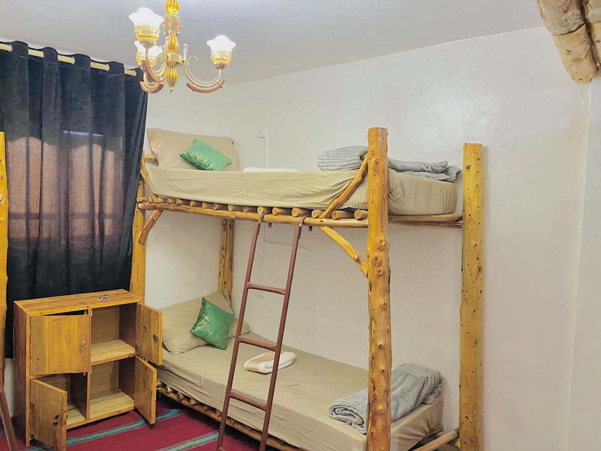 Tizaou Bed & Breakfast *